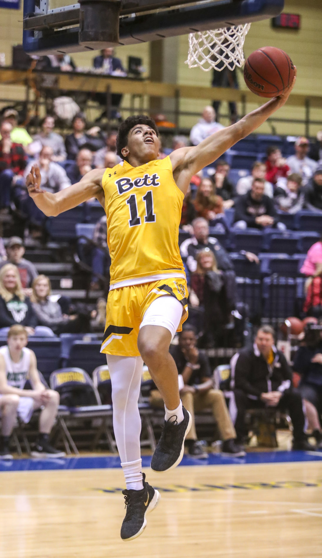 031819-qct-spt-seniorhoops-b001